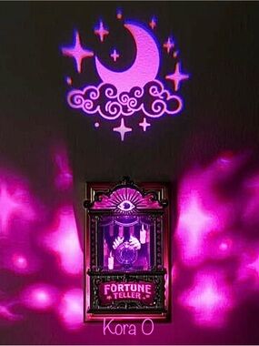 BBW Fortune Teller Projector Nightlight